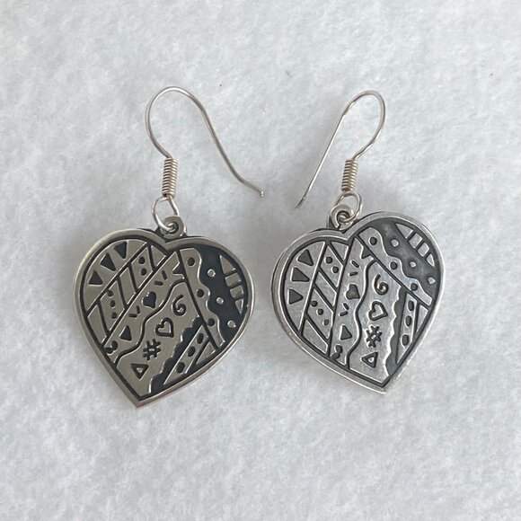 Sterling Silver 925 Mexico Oxidized Geometric Pattern Heart Dangle Earrings - Picture 2 of 16